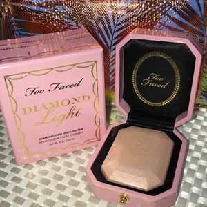 Too faced diamond fire highlighter